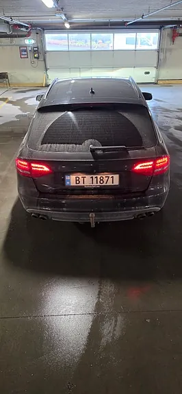 Audi S4 2011 photo 3