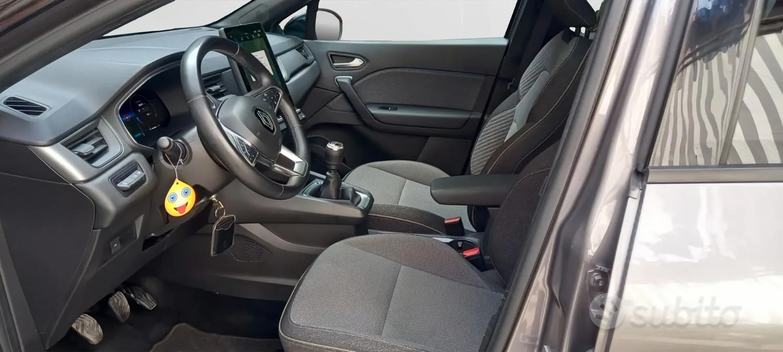 Renault Captur 2024 photo 3