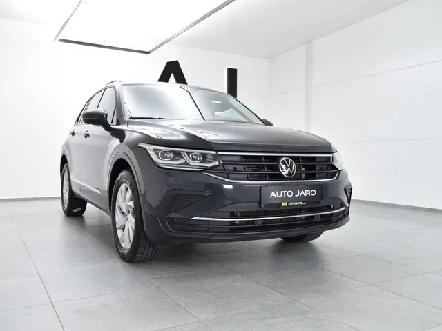 Volkswagen Tiguan 2022 photo 2