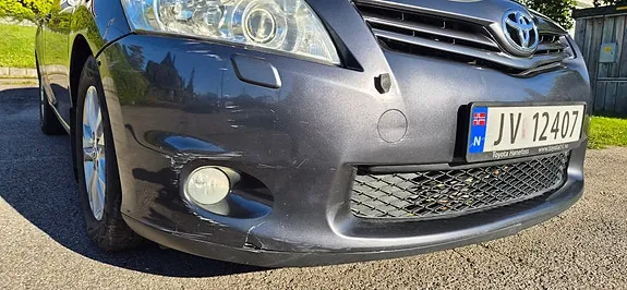 Toyota Auris 2010 photo 3