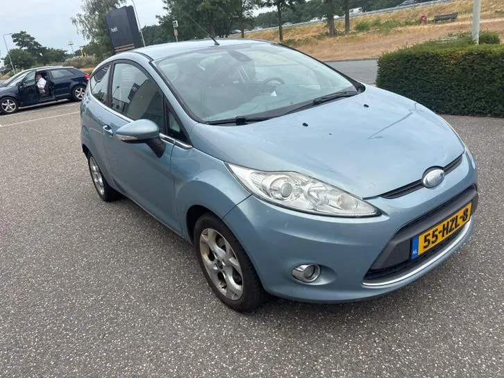 Ford Fiesta 2009 photo 3
