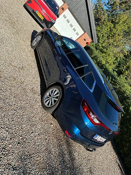 Renault Megane Iv 2017 photo 2