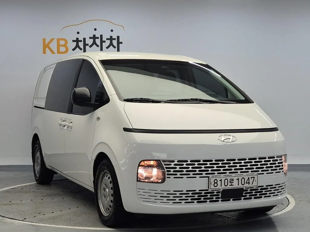 Hyundai Staria 2022 photo 4