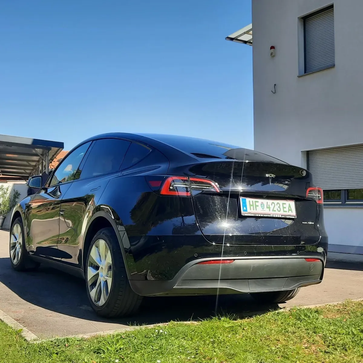 Tesla Model Y 2021 photo 3