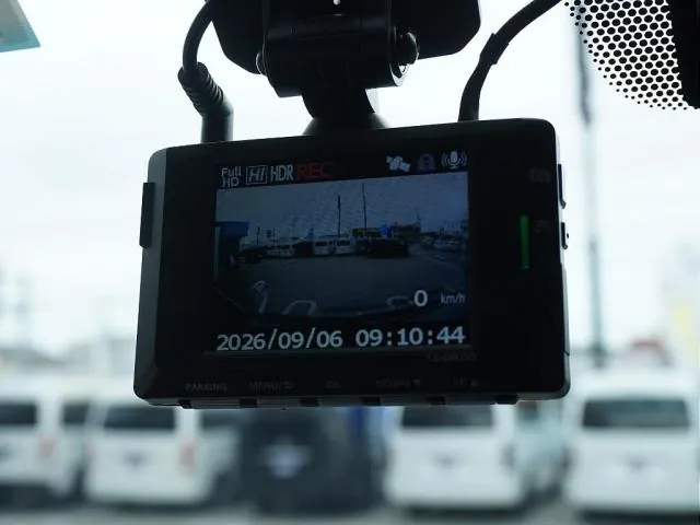 Toyota Hiace 2024 photo 5