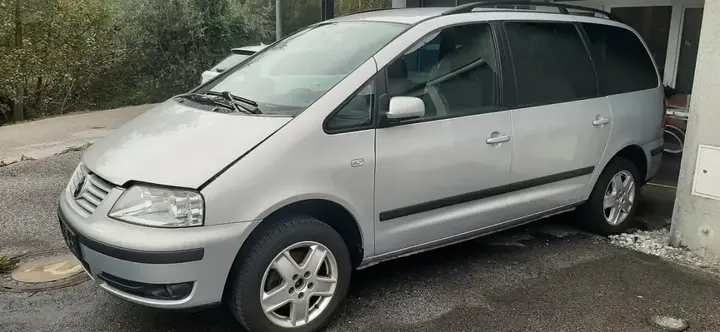 Volkswagen Sharan 2000 photo 2