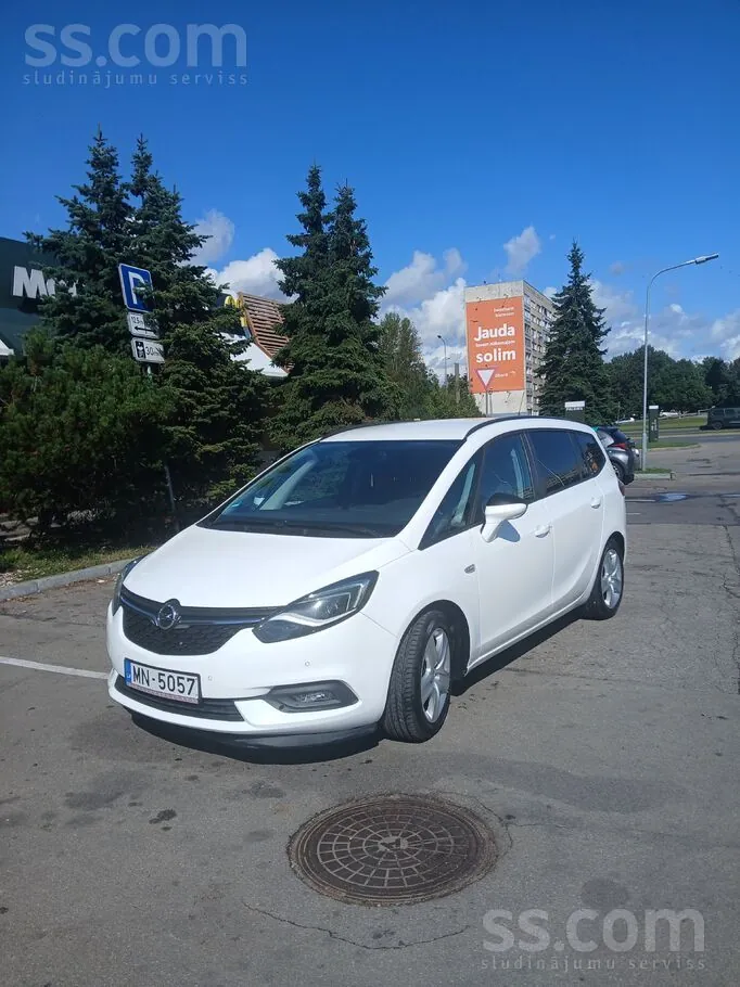 Opel Zafira 2016 photo 2