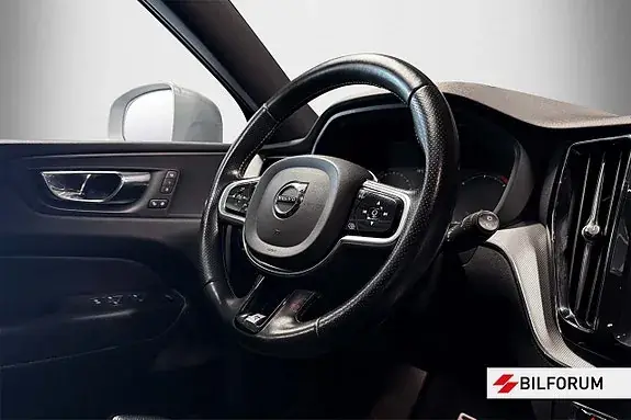 Volvo Xc60 2018 photo 5