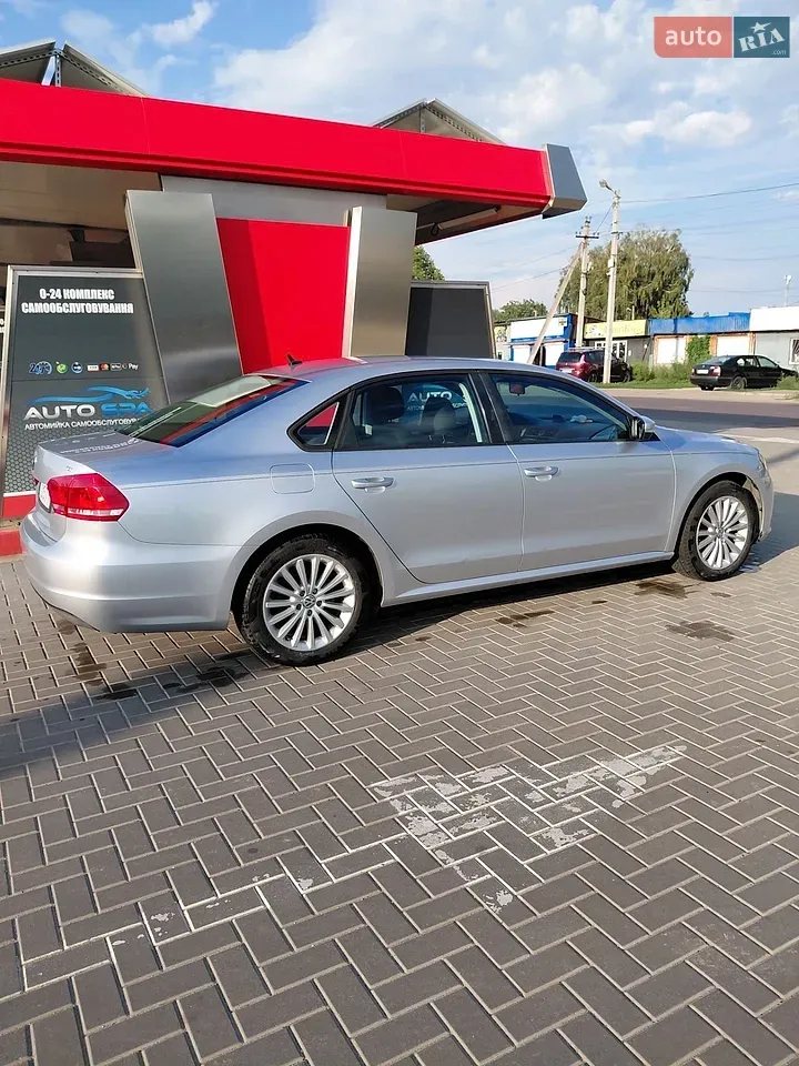 Volkswagen Passat 2013 photo 5
