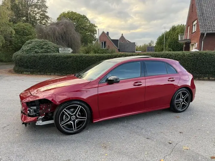 Mercedes-Benz A 180