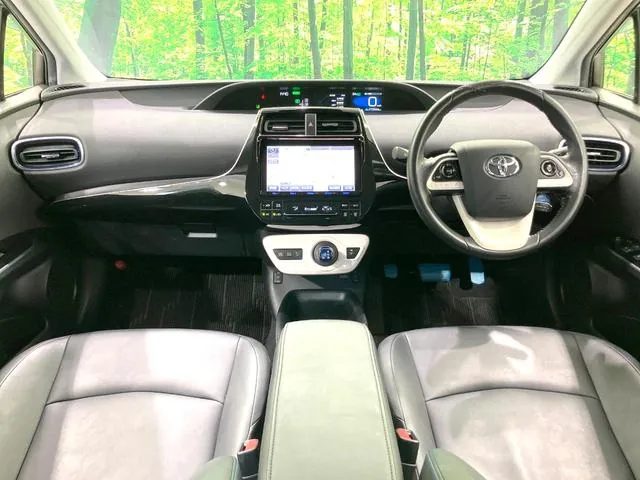 Toyota Prius 2016 photo 2