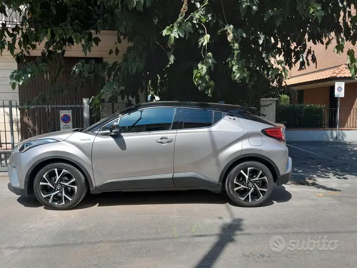 Toyota C-Hr 2019 photo 3