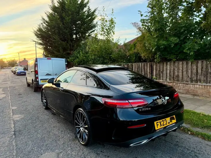 Mercedes-Benz E-Class 2023 photo 5
