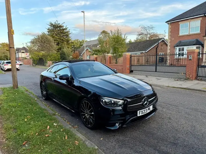 Mercedes-Benz E-Class 2023 photo 2