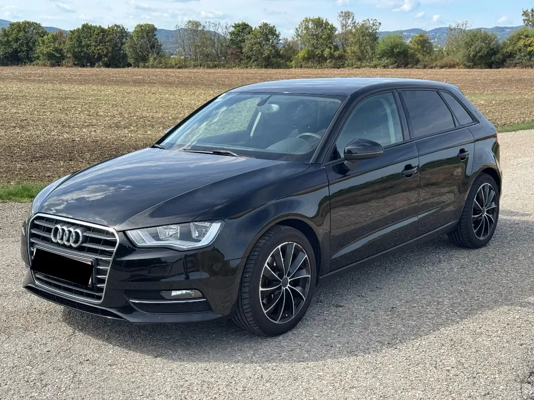 Audi A3 2013 photo 2