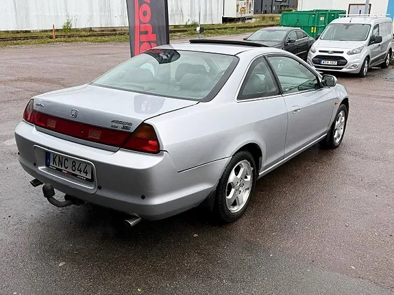 Honda Accord 1999 photo 3
