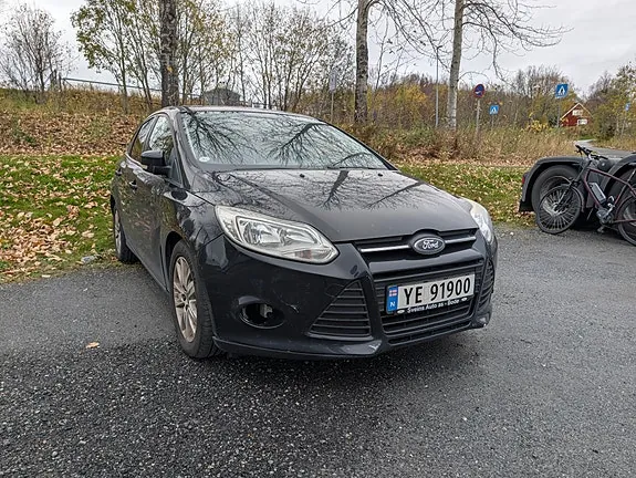 Ford Focus 2011 photo 3