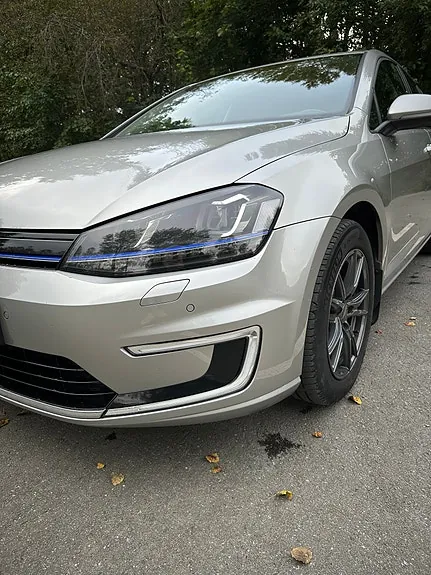 Volkswagen E-Golf 2017 photo 2