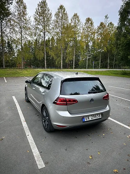 Volkswagen E-Golf 2017 photo 4