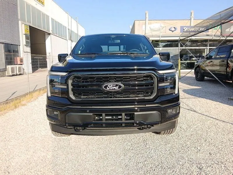 Ford F-150 Lariat 2026 photo 3