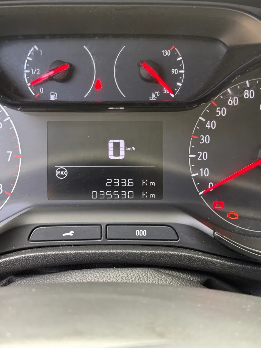Opel Crossland X 2019 photo 3