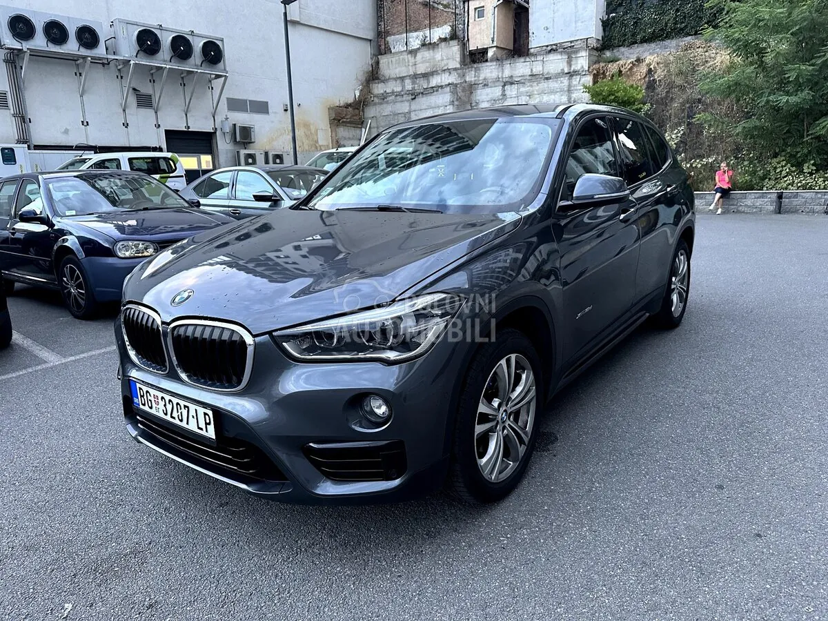 BMW X1