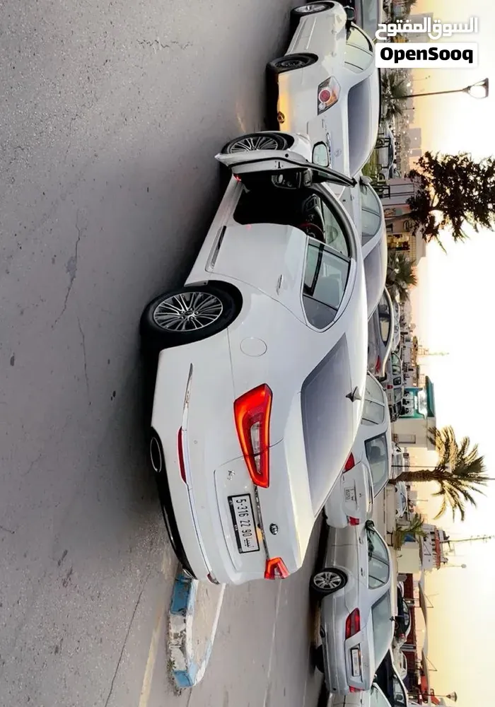 Kia Cadenza 2015 photo 3