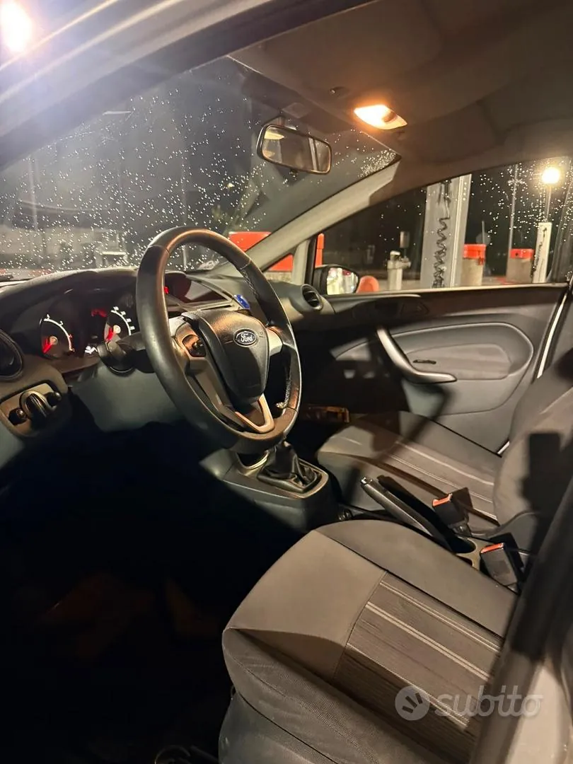 Ford Fiesta 2009 photo 4
