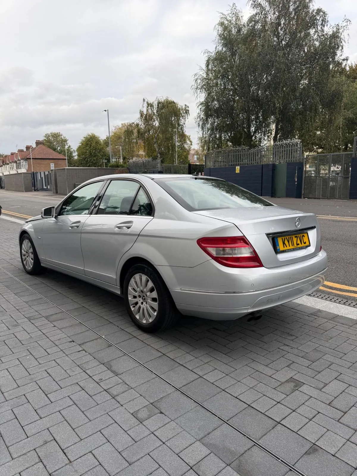 Mercedes-Benz C-Class 2011 photo 4