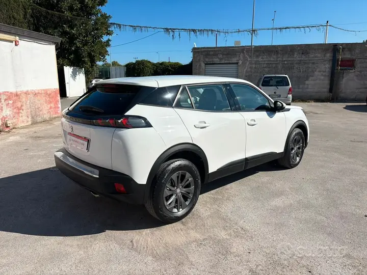 Peugeot 2008 2021 photo 5