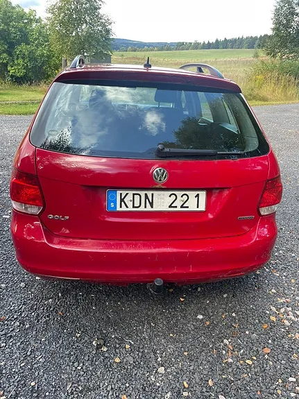 Volkswagen Golf 2010 photo 4