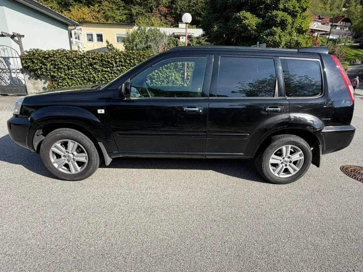 Nissan X-Trail 2005 photo 2