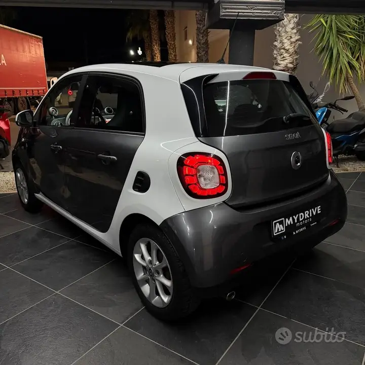 Smart Forfour 2015 photo 3