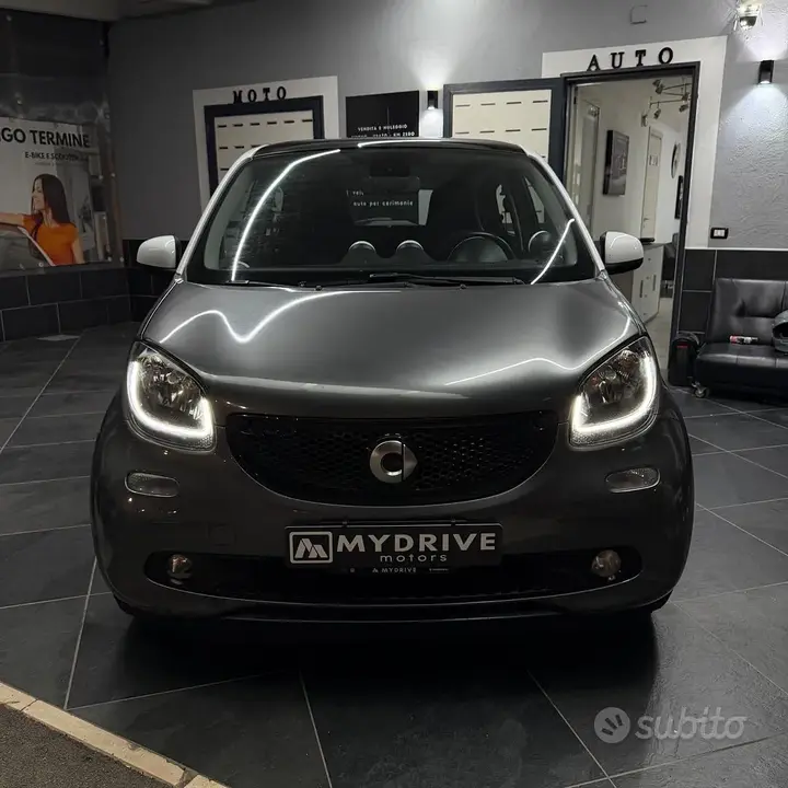 Smart Forfour 2015 photo 2