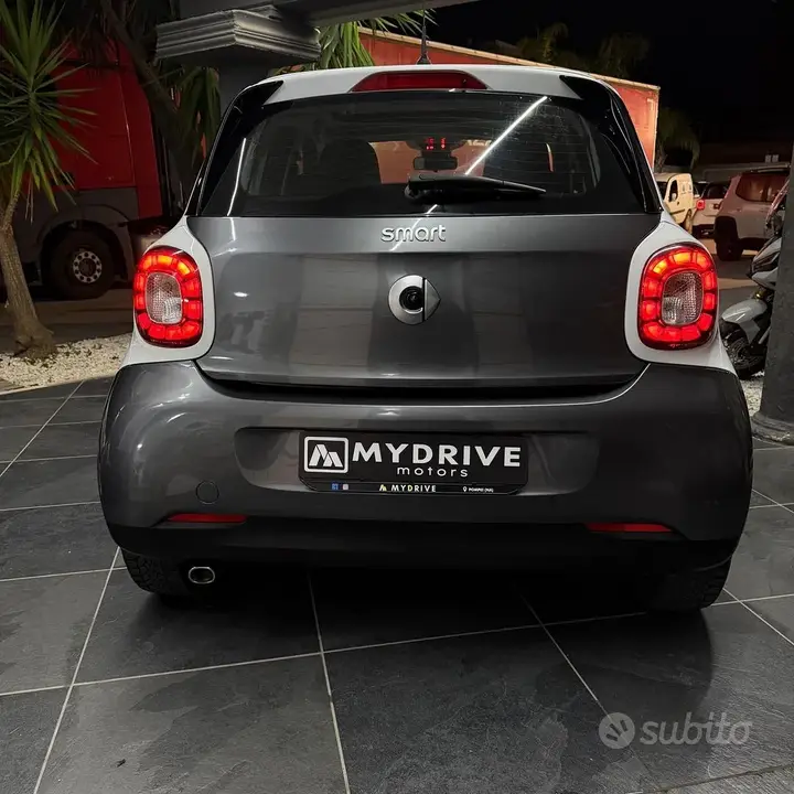 Smart Forfour 2015 photo 4
