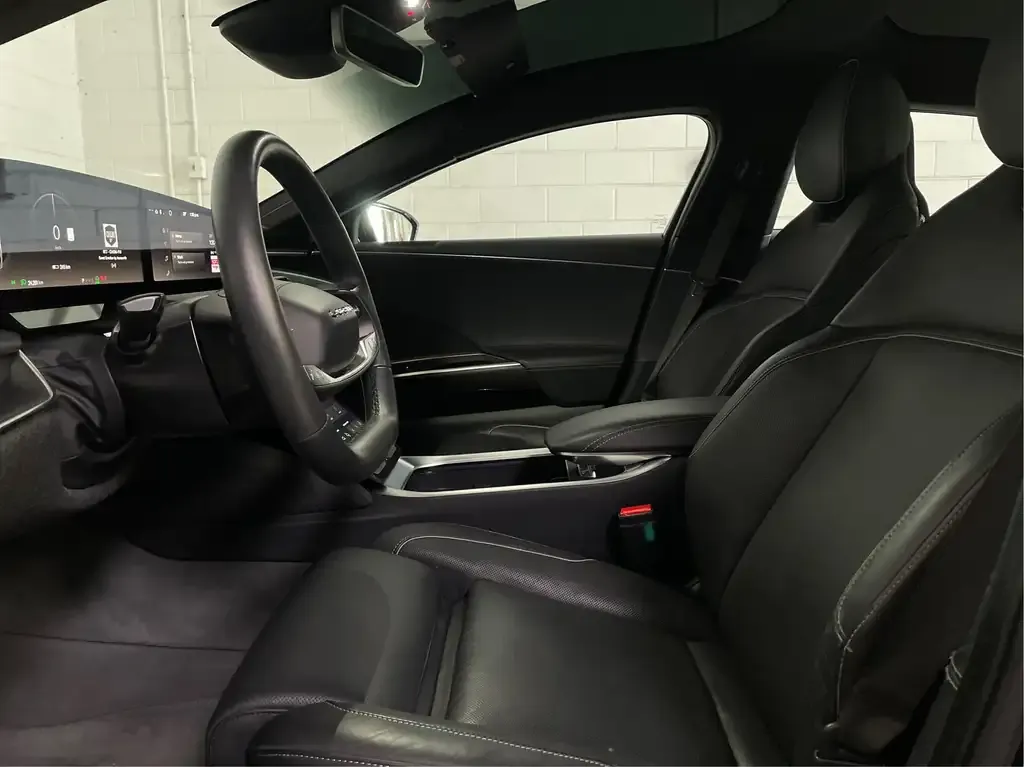 Lucid Air 2023 photo 3