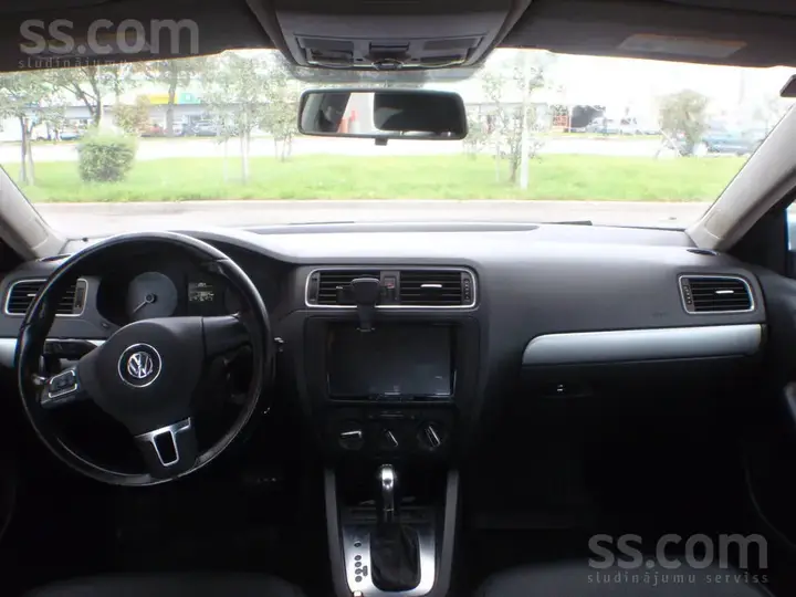 Volkswagen Jetta 2011 photo 5