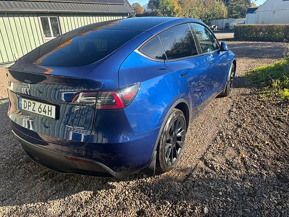 Tesla Model Y 2021 photo 3