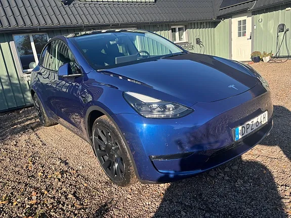Tesla Model Y 2021 photo 2