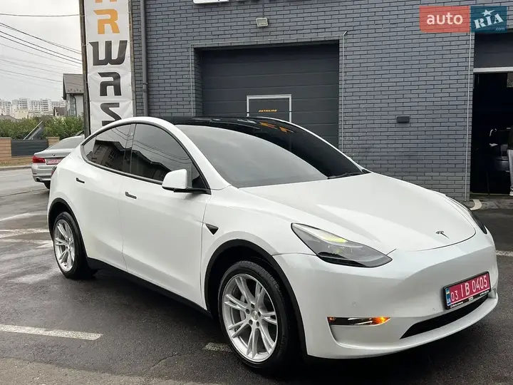 Tesla Model Y 2021 photo 3