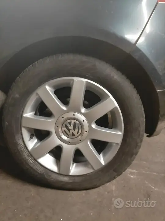 Volkswagen Golf 2004 photo 2