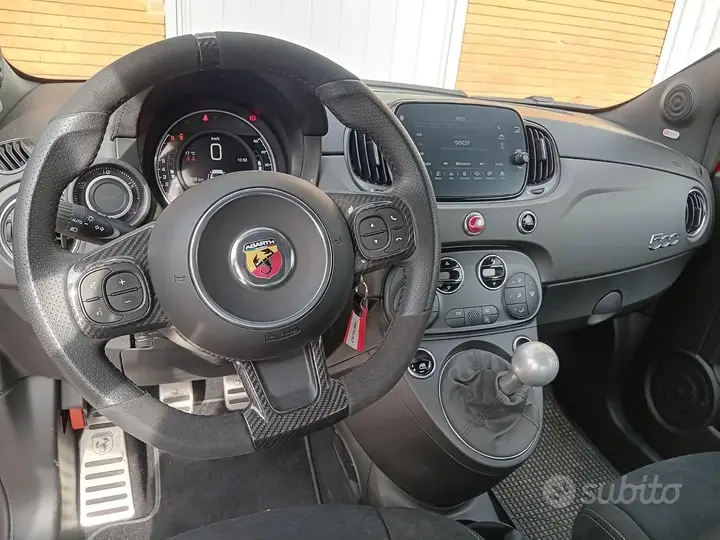 Fiat 500 Abarth 2023 photo 5