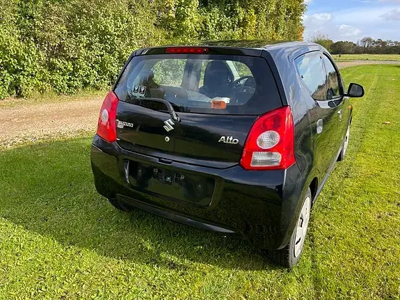 Suzuki Alto 2009 photo 2