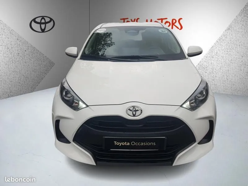 Toyota Yaris 2025 photo 2