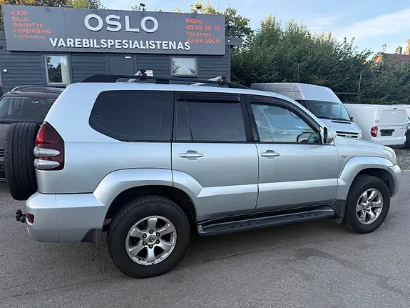 Toyota Land Cruiser 2004 photo 5