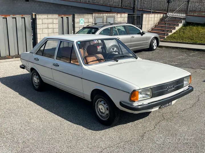 Audi 80 1978 photo 3