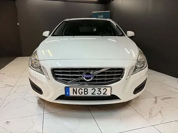 Volvo V60 2013 photo 3