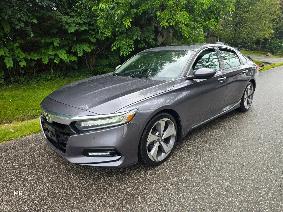Honda Accord 2018 photo 2