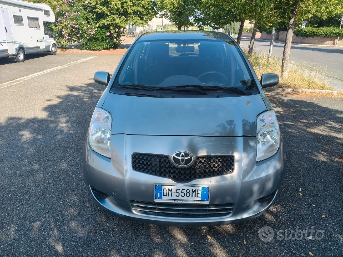 Toyota Yaris 2007 photo 2