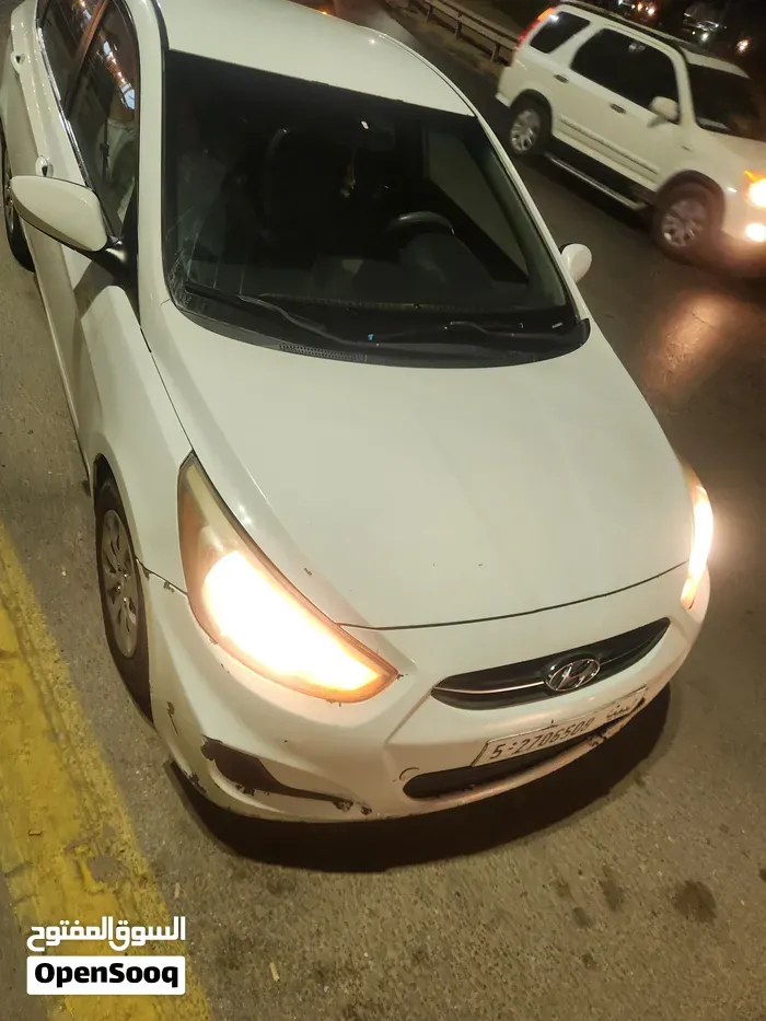 Hyundai Accent 2015 photo 4